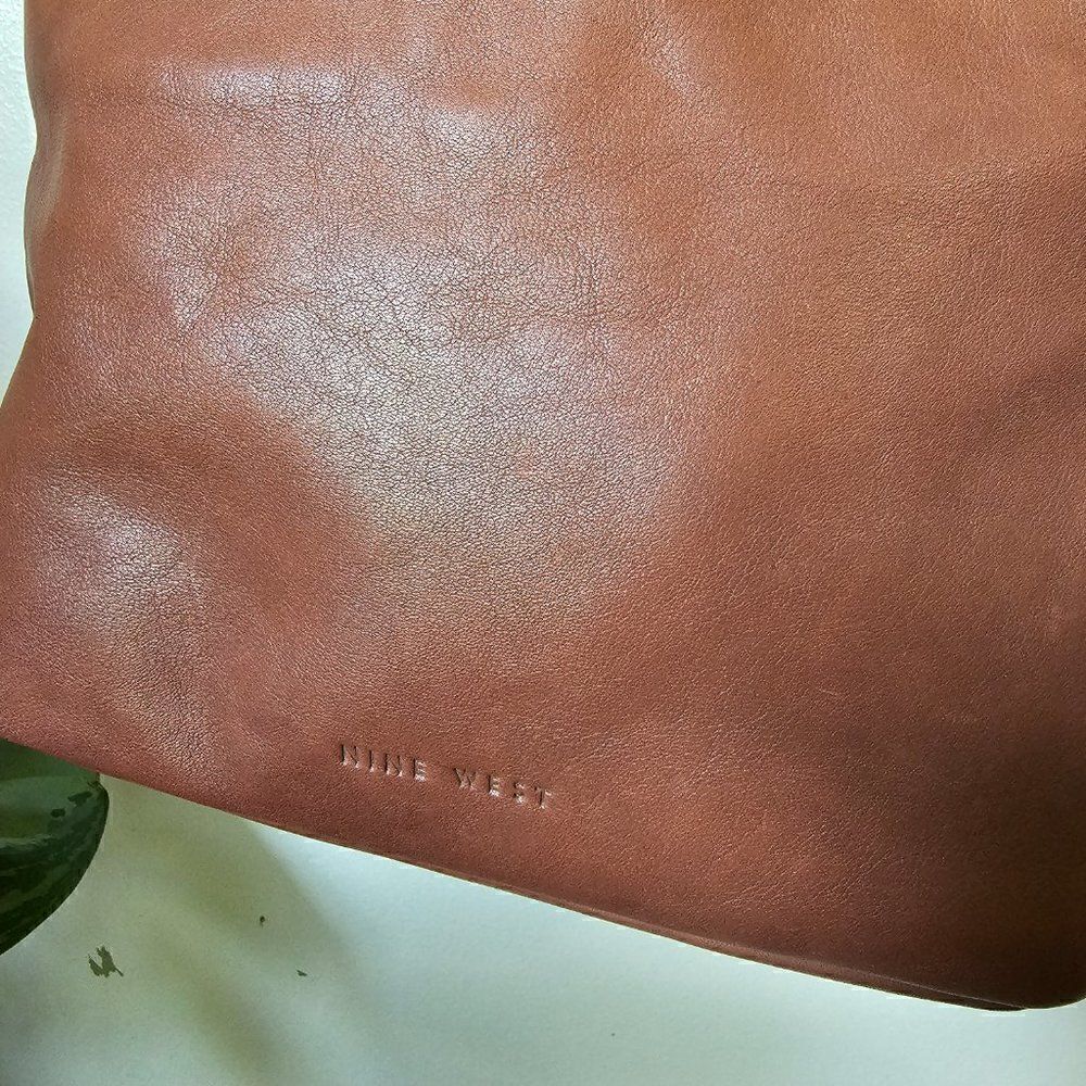 EUC NINE WEST BROWN LEATHER CROSSBODY BAG MEDIUM - Picture 6 of 16